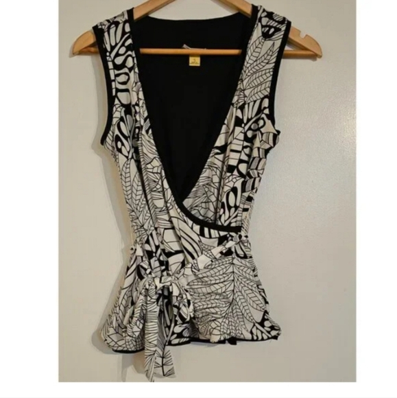 Reversible Serra multiwear wrap size Small - Picture 2 of 7